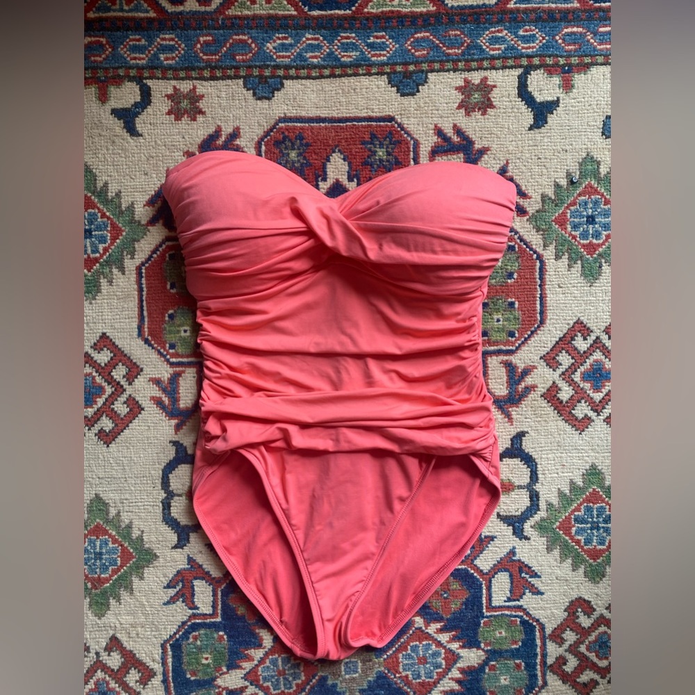 La Blanca Pink Swimsuit (12)